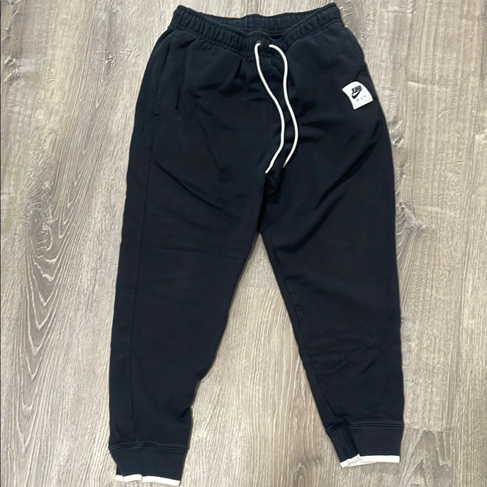 Nike Black Jogger Sweatpants with Tapered Ankles